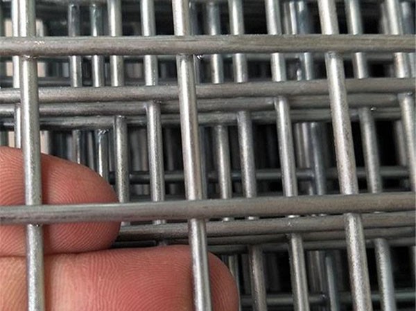 鋼筋網片齊邊與毛邊兩